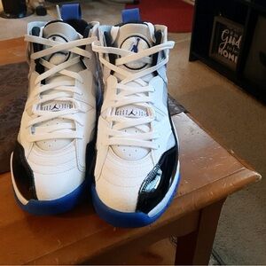 Jordan Jumpman Two Trey